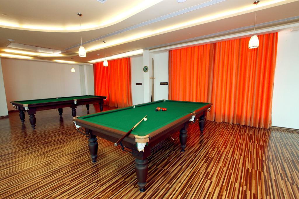 St Laurn The Spiritual Resort Shirdi Eksteriør billede